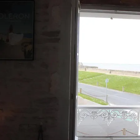 Apartment 2 Pieces Au Coeur De Saint-martin, Proche Port Et Commerces - Fr-1-246c-10 *